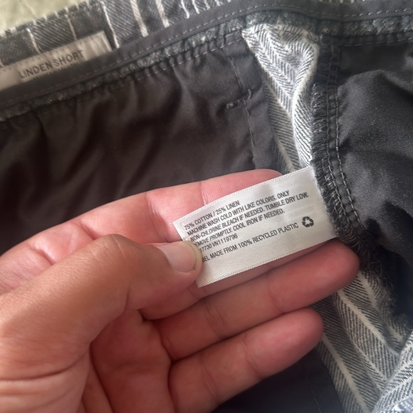 Goodfellow & Co Linen Blend Shorts Striped Grey and White Size 32 - Picture 3 of 4
